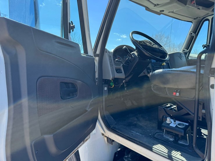 2018-international-4000-image-36