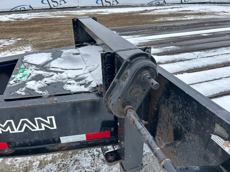 2020-massey-ferguson-8-image-14