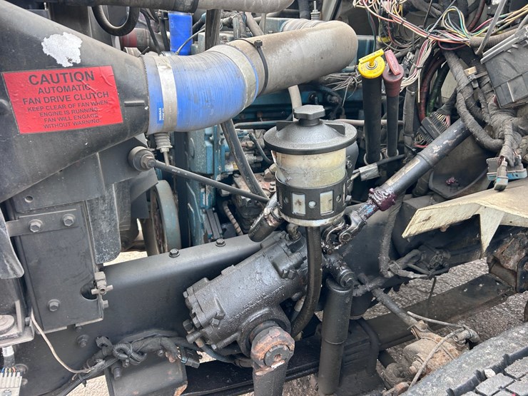 2003-international-7400-image-53