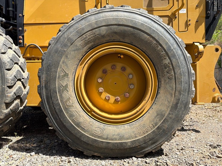 2018-caterpillar-12m3-image-88