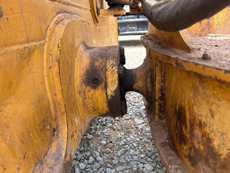 2002-deere-700h-lgp-image-21