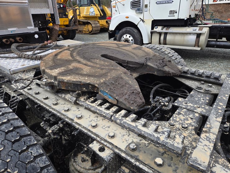 2019-international-hx620-image-33