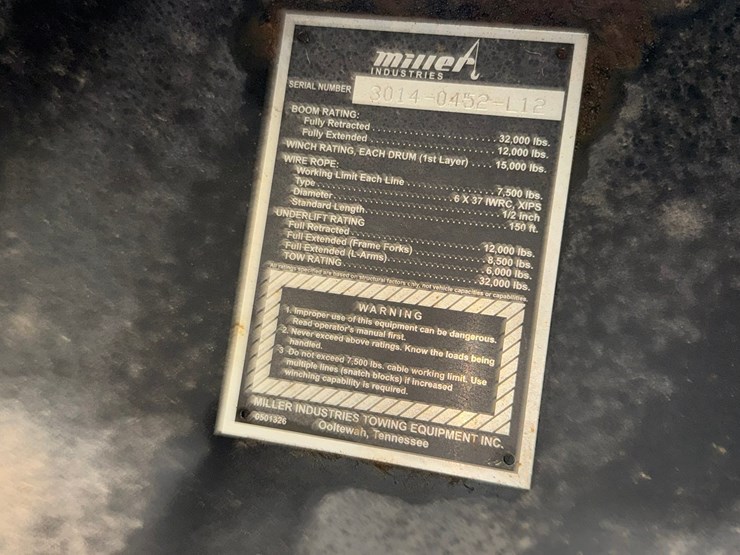 #1052-•-2007-international-7600sfa-tri-axle-dump-truck-image-76