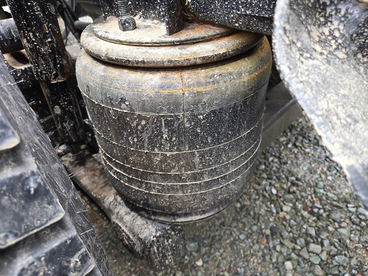 2019-international-hx620-image-41