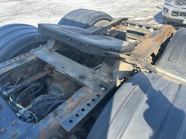 2017-international-lt-image-19