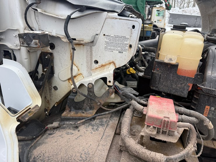 2018-ford-f650-image-48