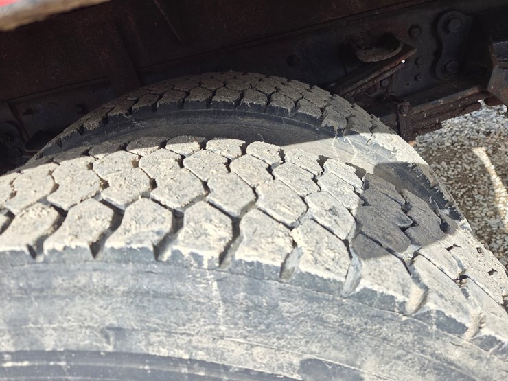 2000-ford-f650-image-72