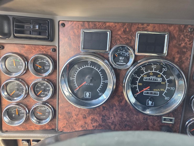 2006-kenworth-w900-image-70