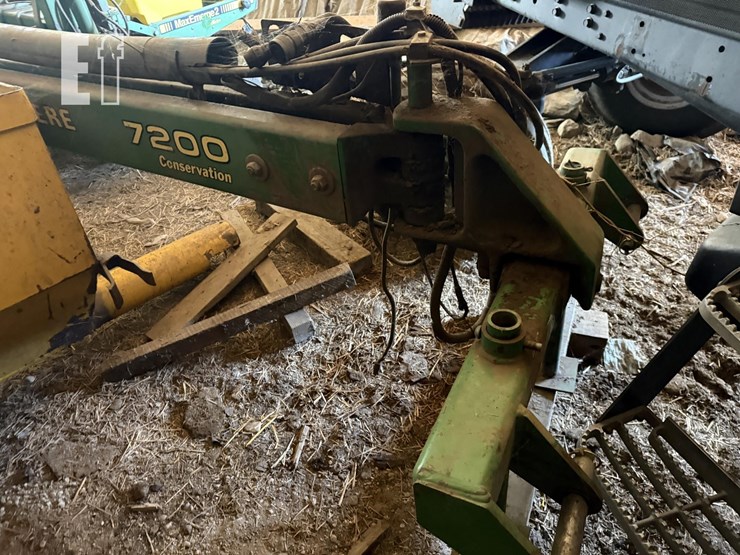 1993-john-deere-7200-image-1