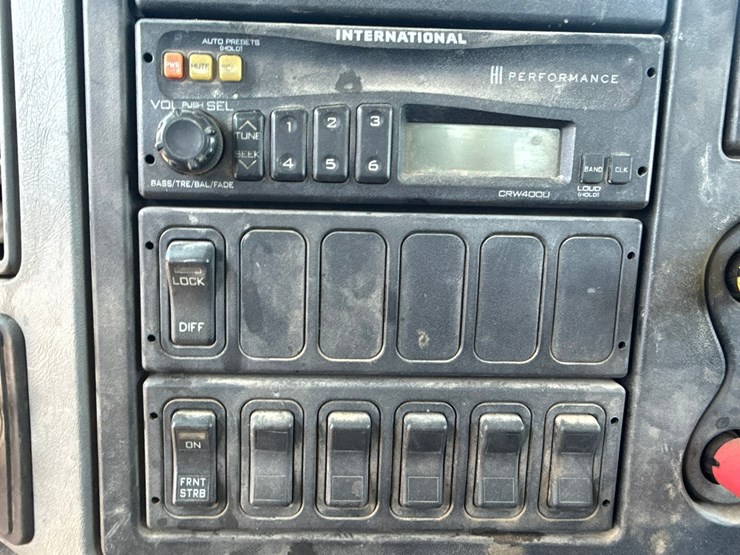 2002-international-4300-sba-image-39