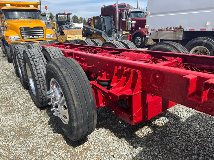 2005-kenworth-t800-image-40