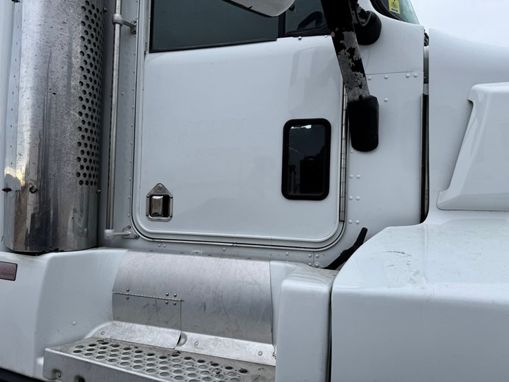 1995-kenworth-t600-image-23