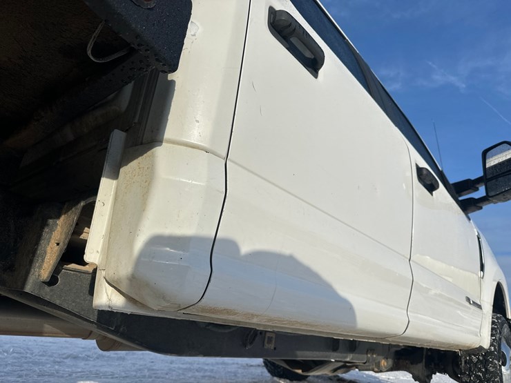 2017-ford-f350-image-14