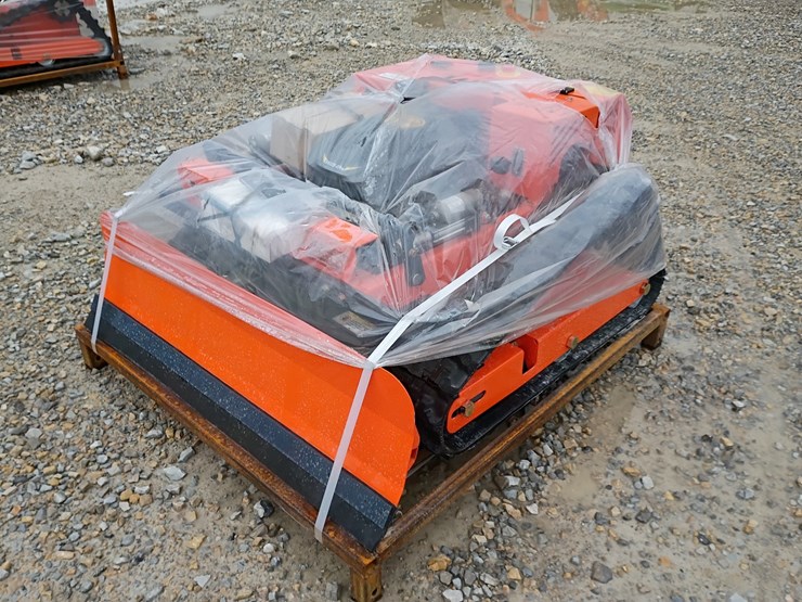 #l19-015-•-2026-tpm-remote-control-lawn-mower-w/-blade-image-2