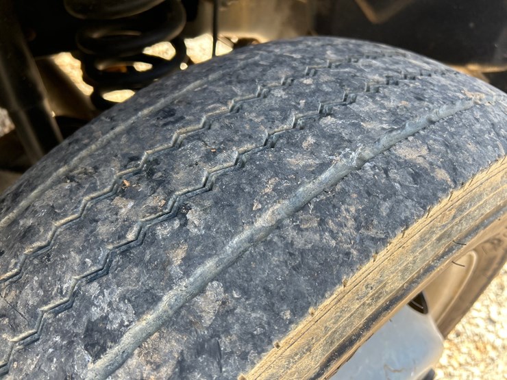 2012-ford-f550-image-56