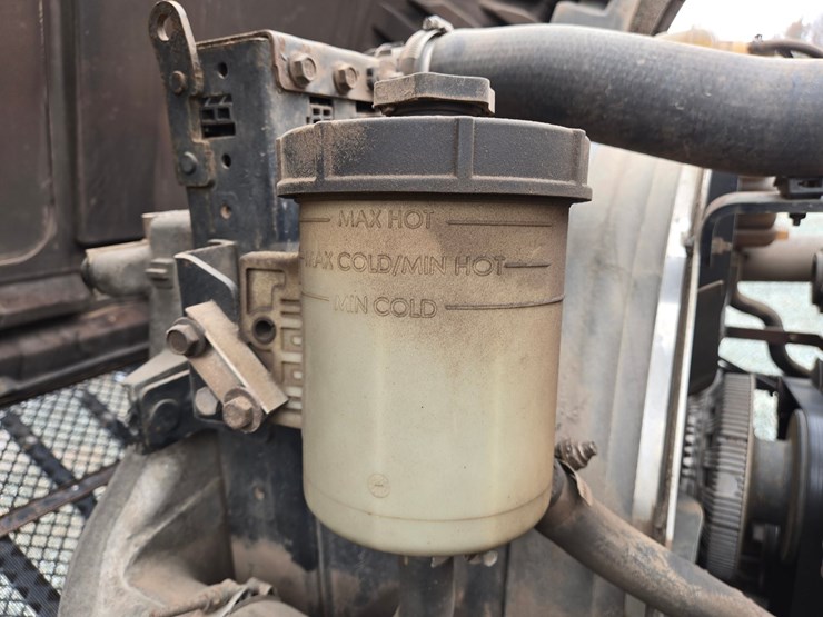 2019-international-hx620-image-52