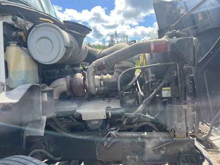 #1556-•-1999-mack-e7-460-day-cab-truck-tractor-image-33