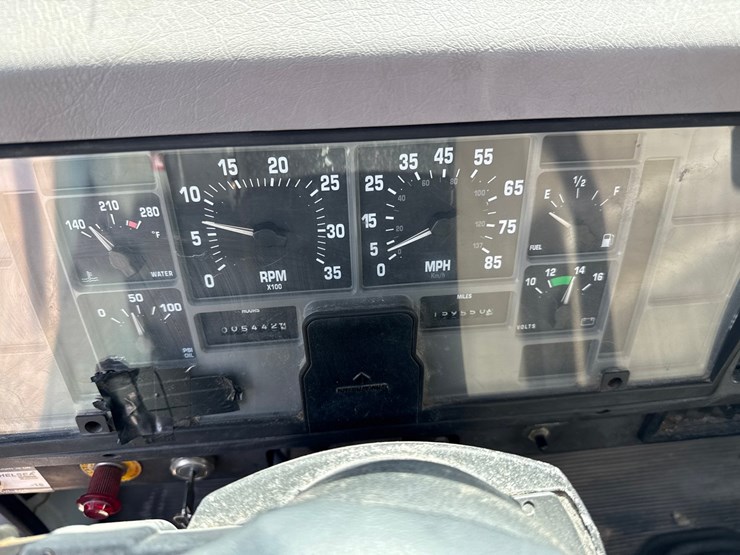 2000-international-4700-image-47