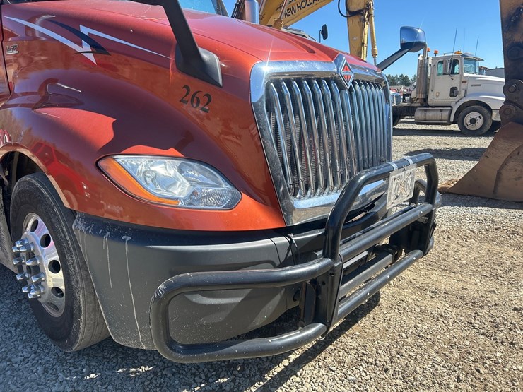 2019-international-lt-image-11