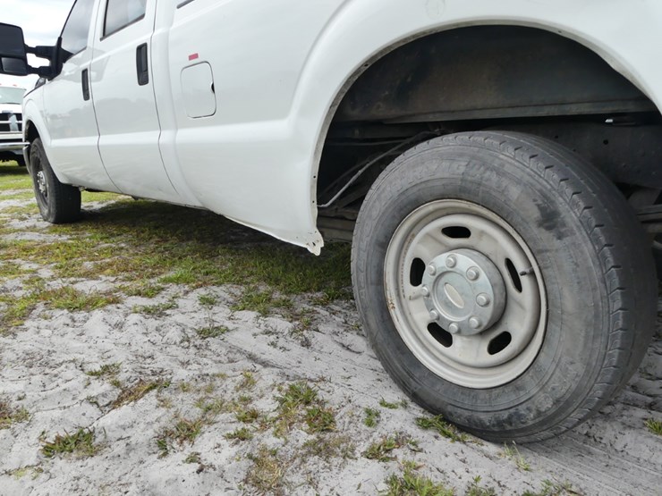 2012-ford-f250-xl-image-7