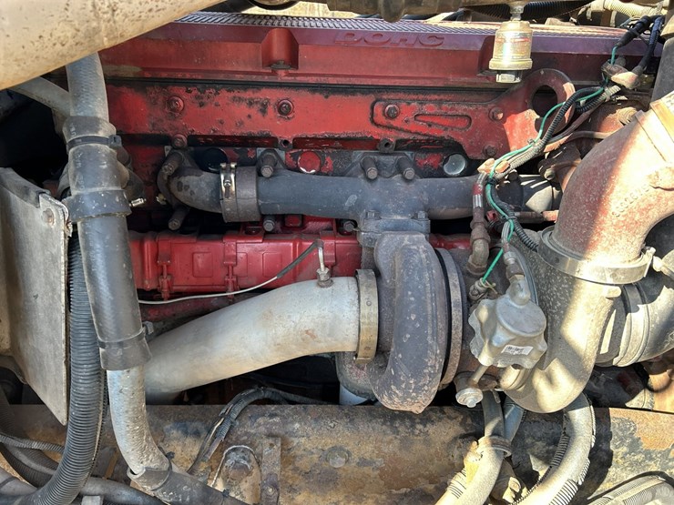 2005-peterbilt-379-image-48