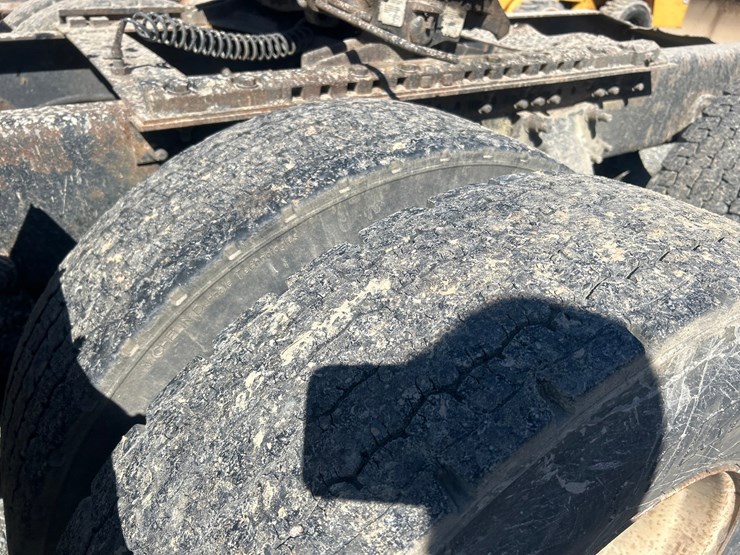 2005-massey-ferguson-8-image-75