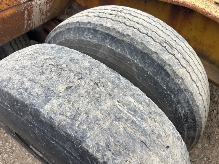 1986-massey-ferguson-8-image-34