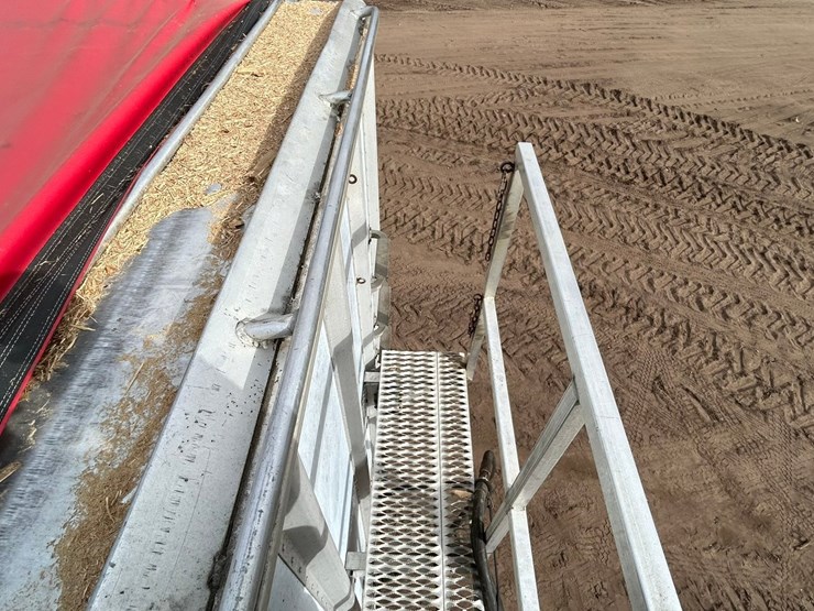 2000-wilkens-walking-floor-image-47