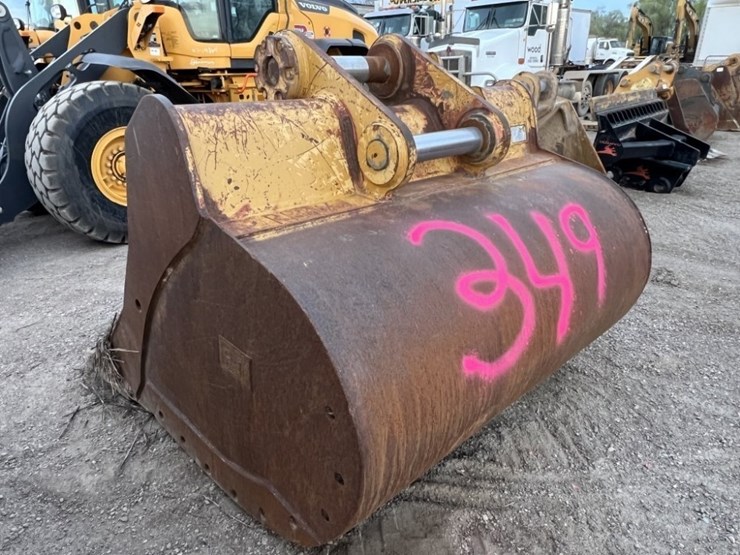 caterpillar-80-image-4