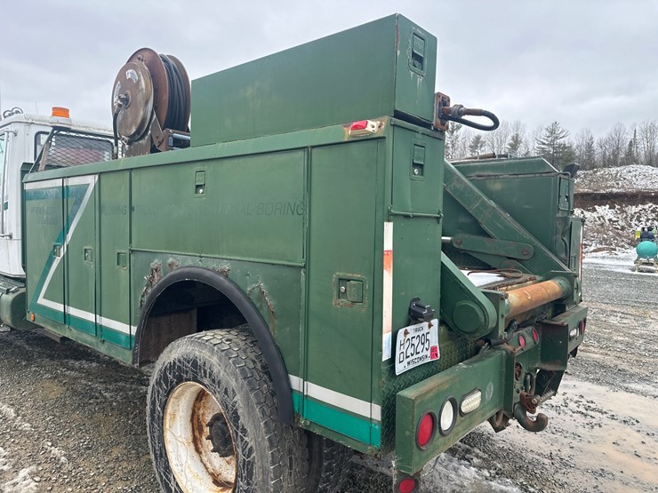 1998-massey-ferguson-8-image-21