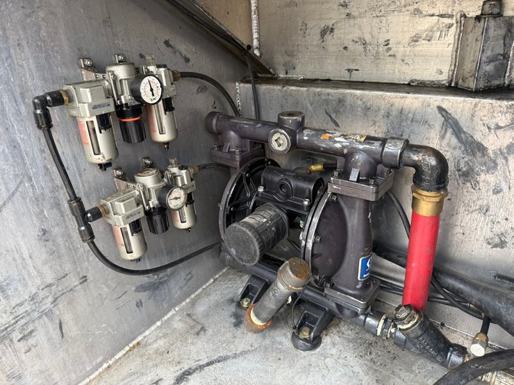 2012-international-7400-image-26