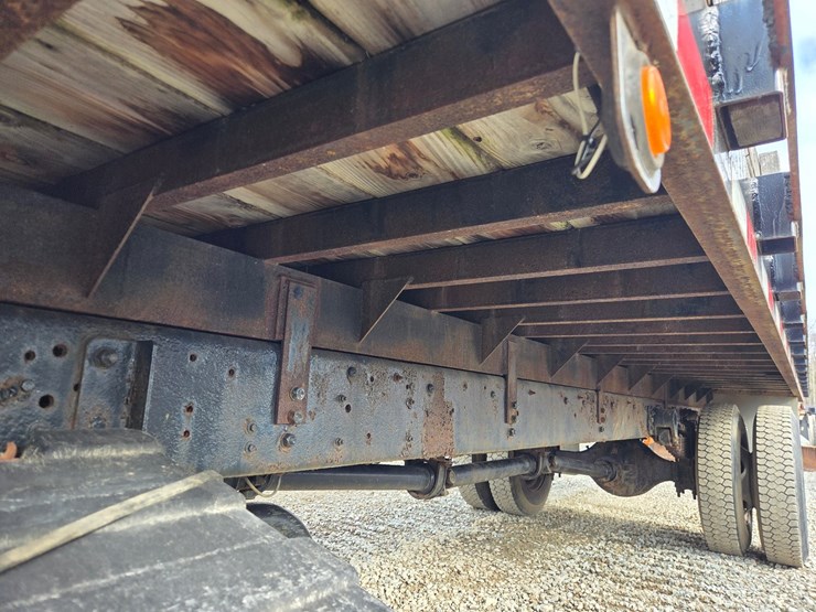 2000-ford-f650-image-29