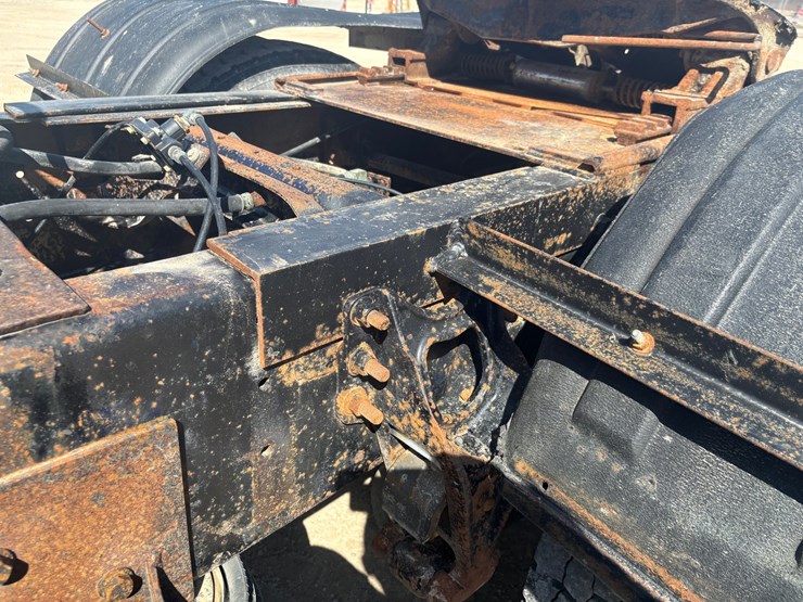 1994-international-9400-image-76