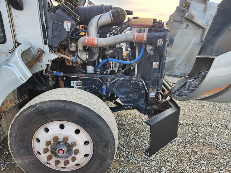 2016-kenworth-t400-image-40