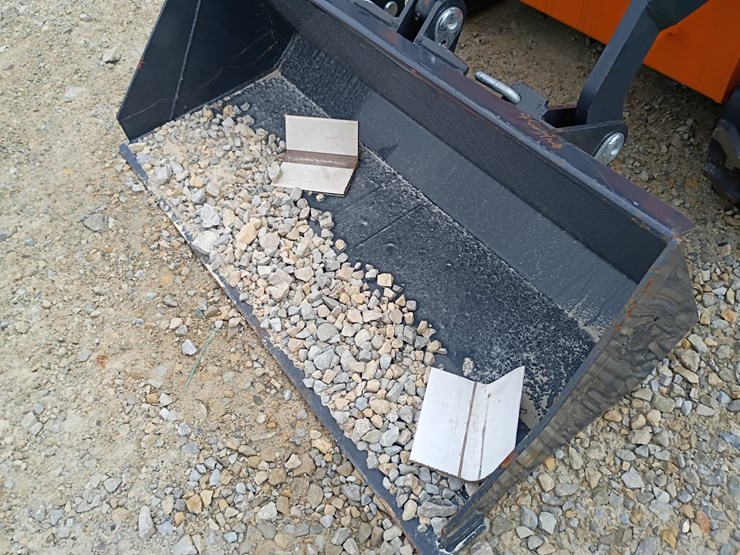 #23944-•-2025-arteer-qb-480-mini-skid-steer-image-17