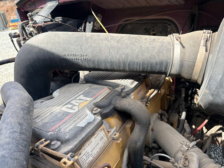 2001-caterpillar-c15-image-25