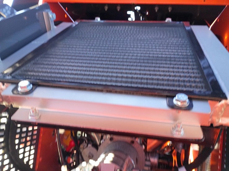 #l19-012-•-2026-tpm-t460-mini-skid-steer-image-15