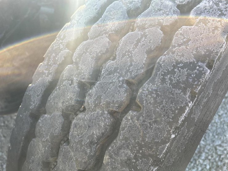 2001-mack-ch613-image-104