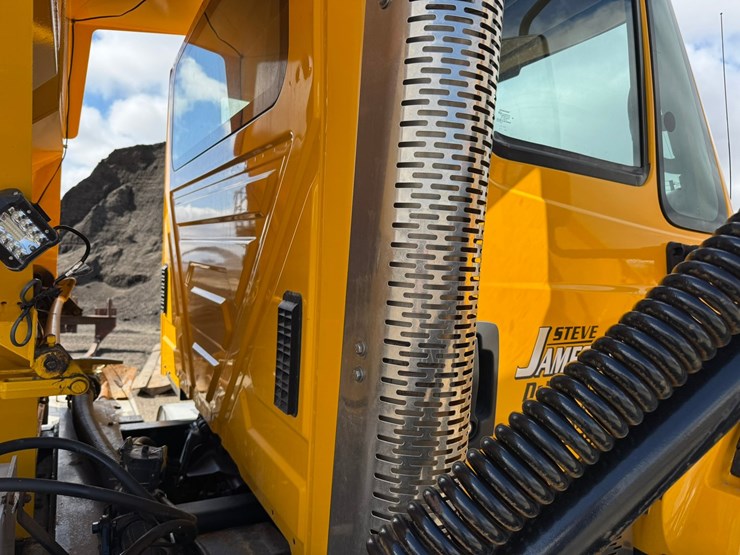 2009-international-workstar-7500-image-16