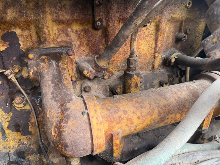 #1117-•-volvo-whitegmc-day-cab-truck-tractor-image-22