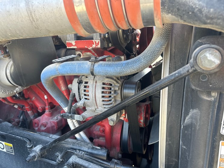 2013-peterbilt-365-image-67