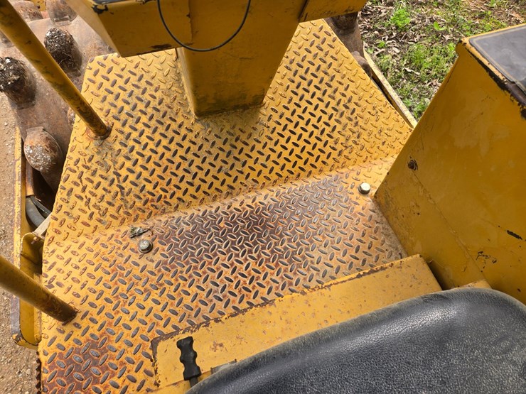 caterpillar-cp-323c-image-33