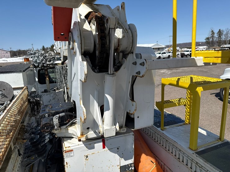 2014-international-4300-sba-image-28