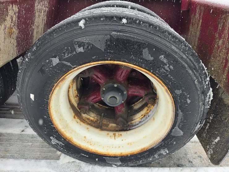 1994-massey-ferguson-8-image-39