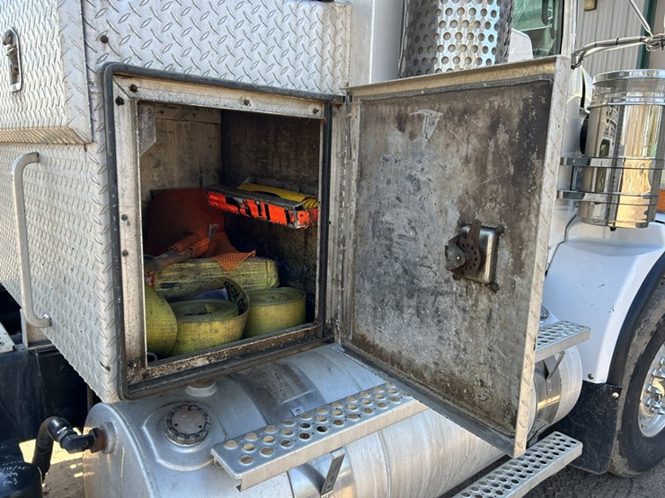 2006-kenworth-t800b-image-17