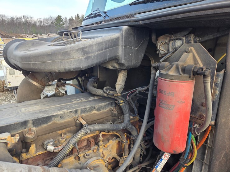 2005-caterpillar-c13-image-48