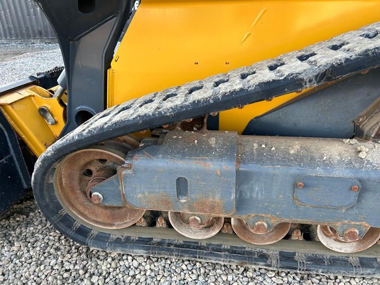 2024-deere-325g-image-18