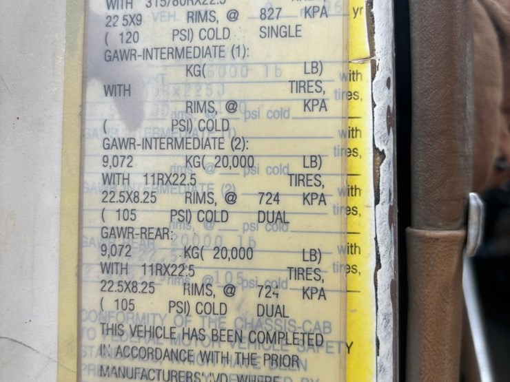 1997-ford-lt8000-image-105