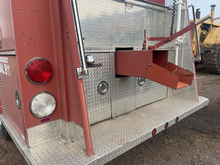 #1148-•-1980-gmc-v-8-fire-truck-image-26