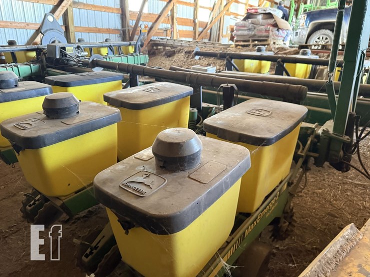 1993-john-deere-7200-image-5